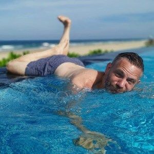 Meet your Posher, Jason